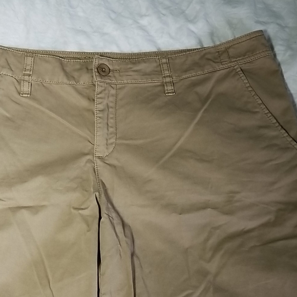 Shorts - Picture 2 of 3
